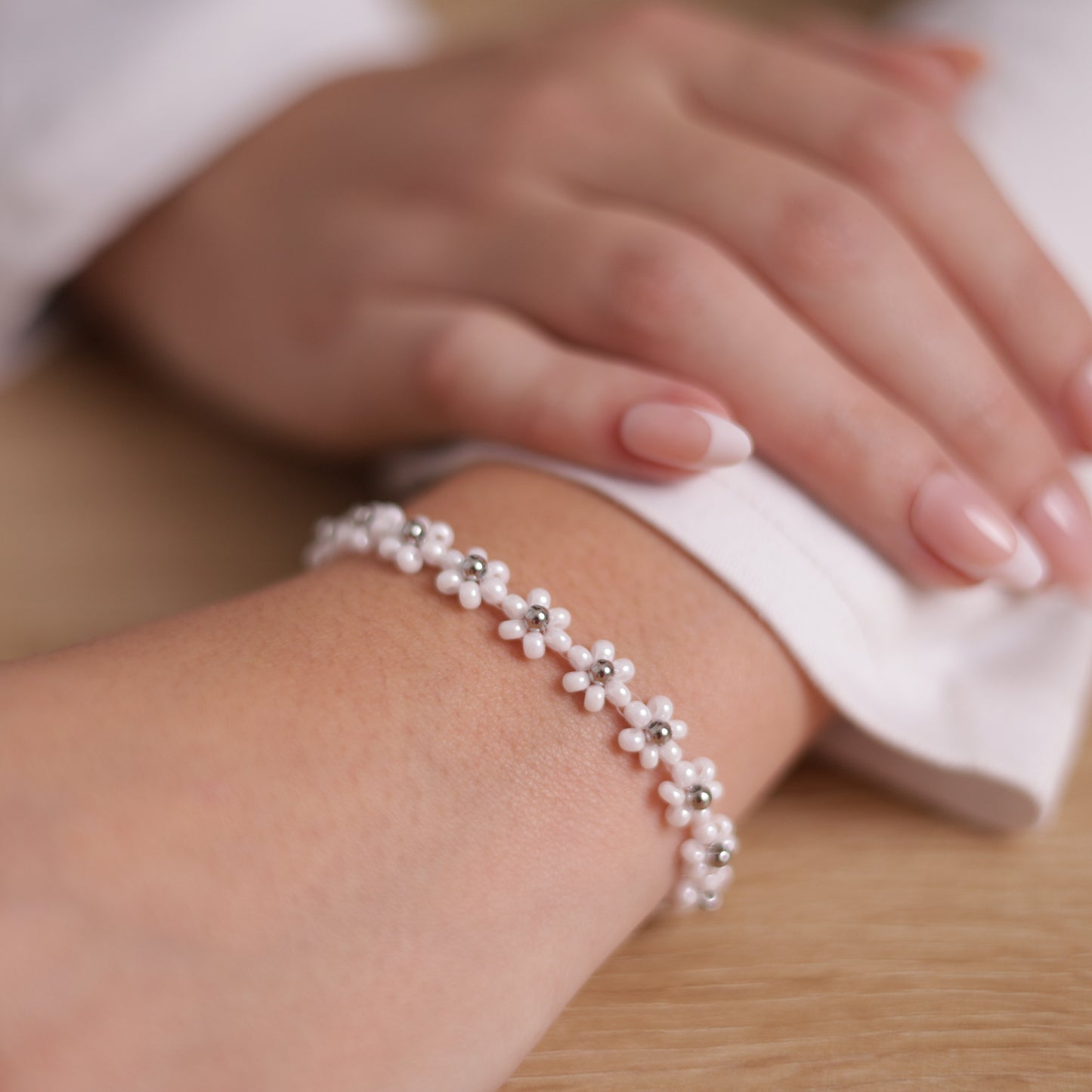 Náramek THALIA stř.